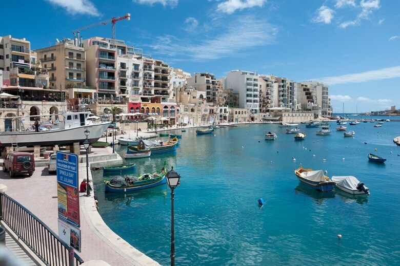 Seaview 3br Apart Inc Pool, Fort Cambridge Sliema