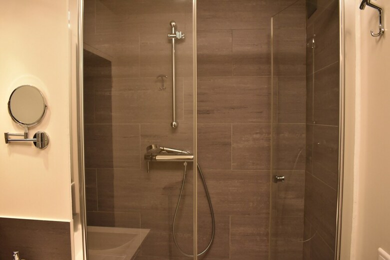 Studio Apartment Near Trocad�ro & Champs Elys�es