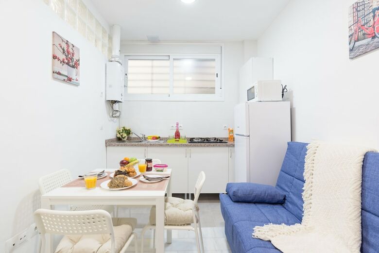 Hostal Ol� Hostels Malaga Zambrano
