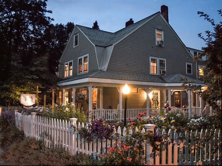 Bed & Breakfast The Belmont Inn