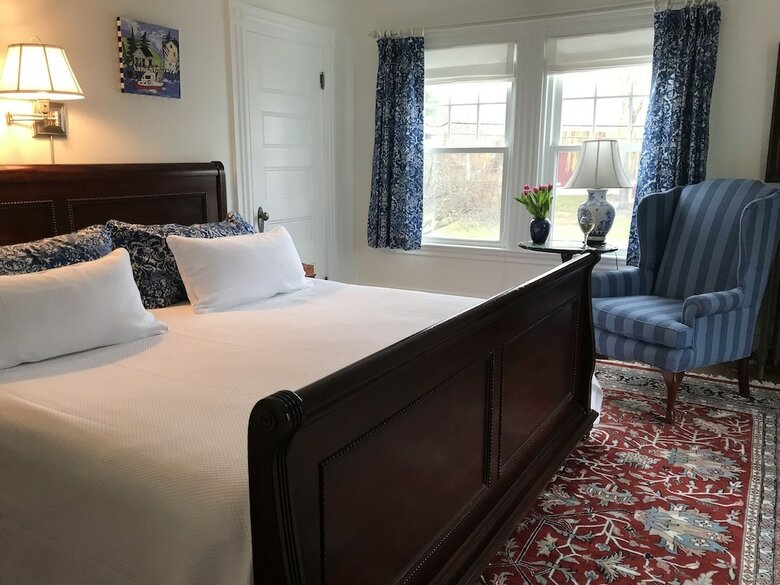 Bed & Breakfast The Belmont Inn