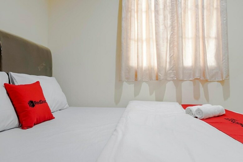 Hotel Reddoorz @ Jalan Biak Roxy Jakarta