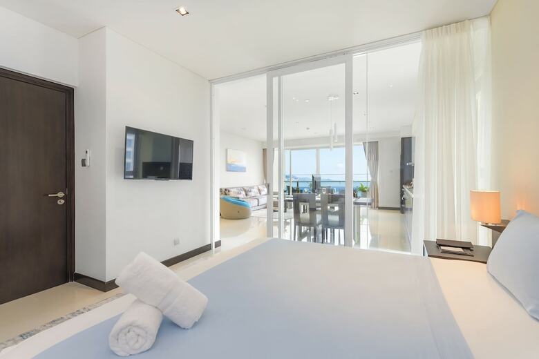 Hotel Christina's Nha Trang Costa Residences