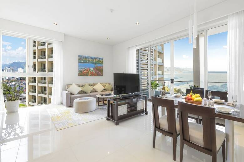 Hotel Christina's Nha Trang Costa Residences