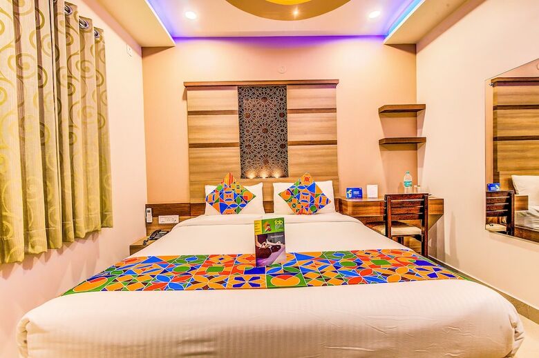 Fabhotel Vipra Enclave