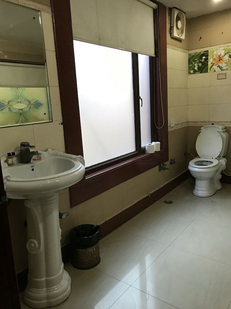 Delite Hotel - Faridabad