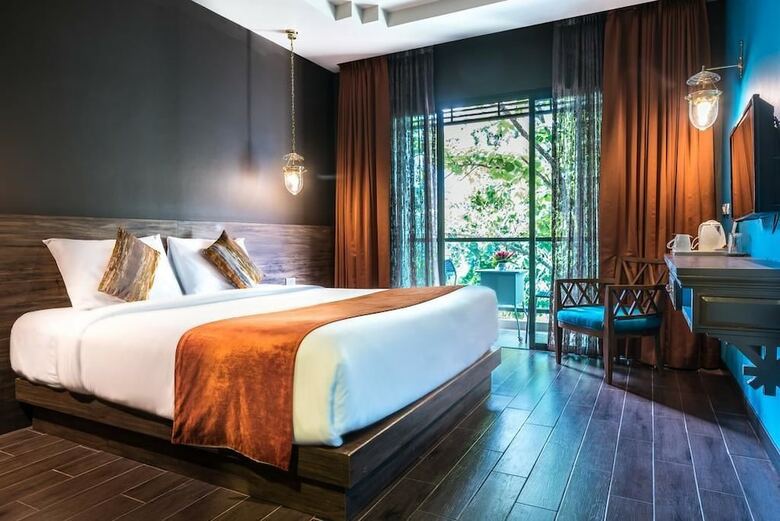 Chiangkhong Teak Garden Riverfront Hotel