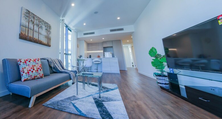 Waterfront City View Apartment
