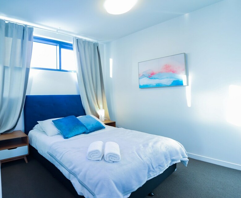 Waterfront City View Apartment