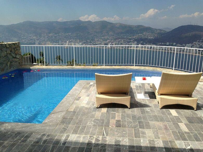 Hotel Las Brisas