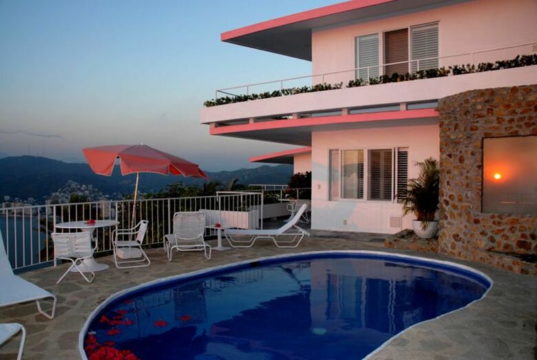 Hotel Las Brisas