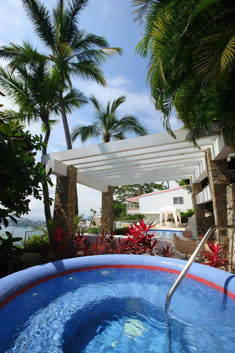 Hotel Las Brisas