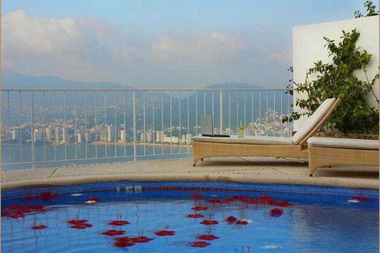 Hotel Las Brisas