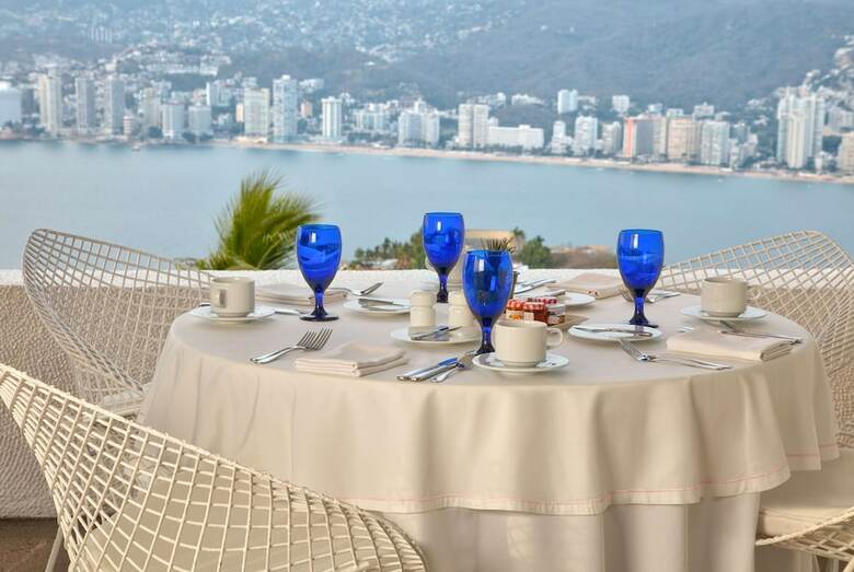 Hotel Las Brisas