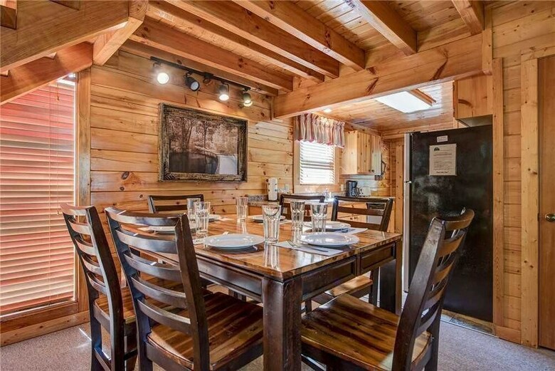 Creekside Romance - One Bedroom Cabin