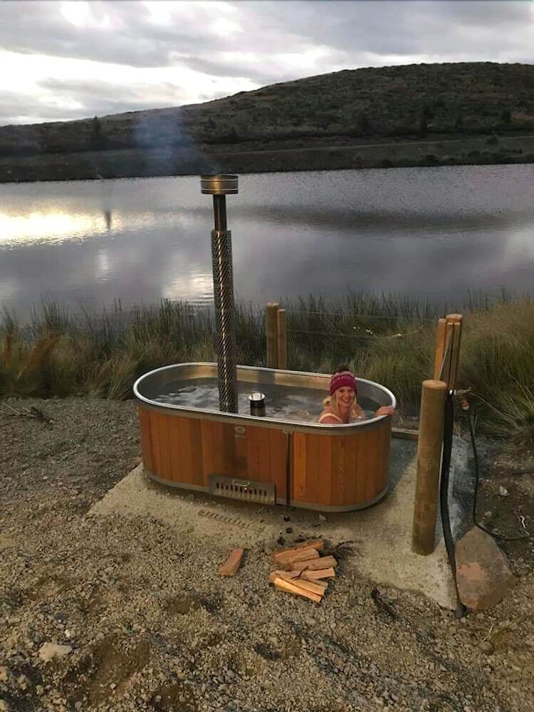 Cabana Lake Stella Mountain Retreat
