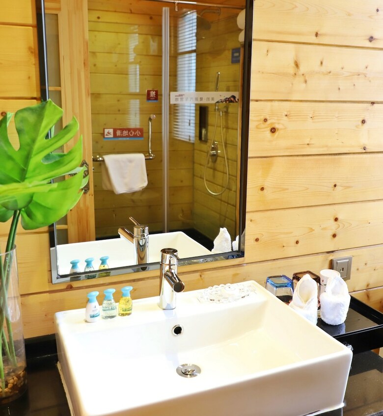 Midea Egret Lake Car Camp