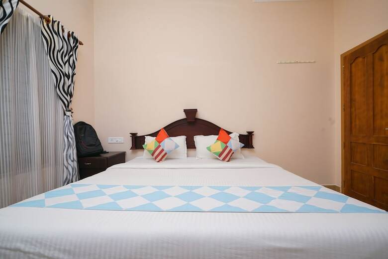 Hotel Oyo 23359 Home Elegant 2bhk Munnaar Bypass