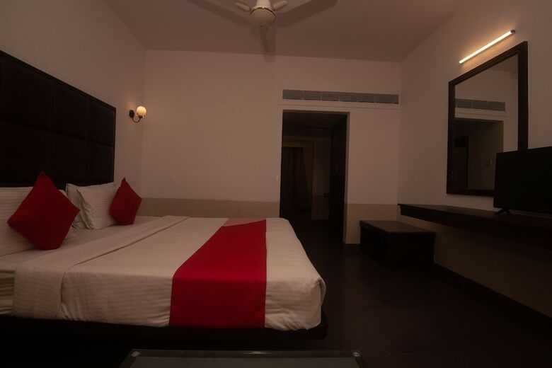 Hotel Oyo 19145 Martins Inn