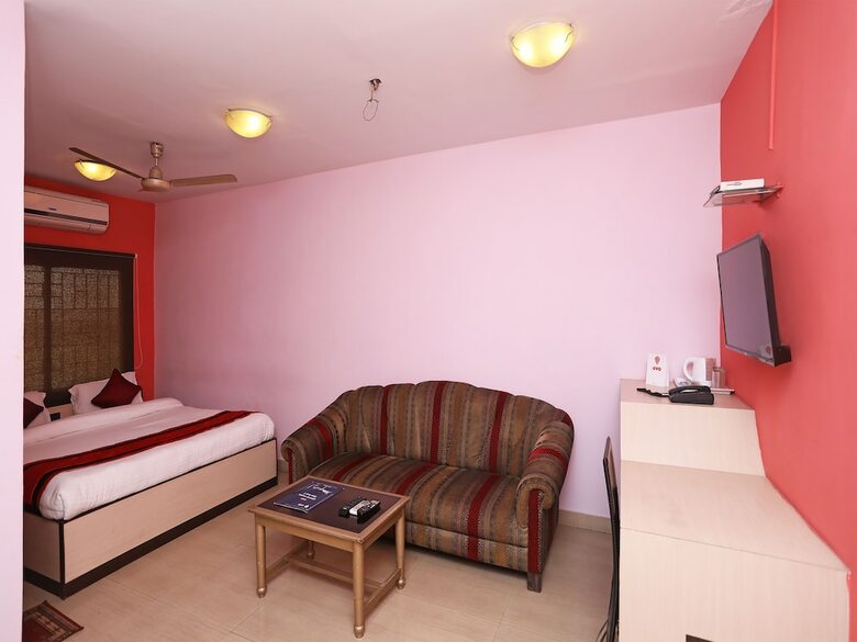 Hotel Oyo 24149 Flagship Kamala Inn Vip Road