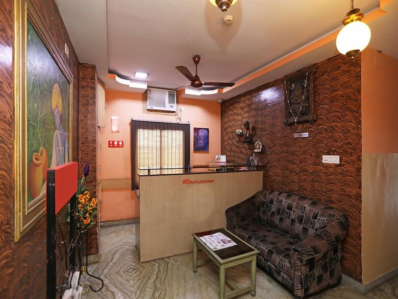 Hotel Oyo 24149 Flagship Kamala Inn Vip Road