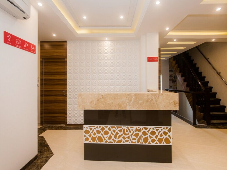 Oyo 15519 Hotel Grand Residency