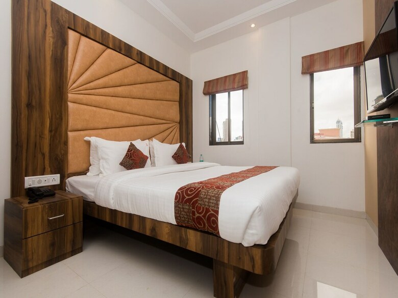 Oyo 15519 Hotel Grand Residency