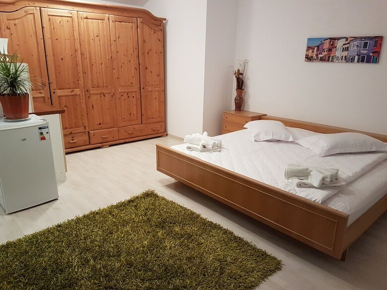 Apartamentos Rent Holding