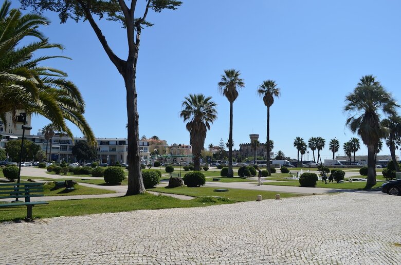 Cozy Apartment In Estoril