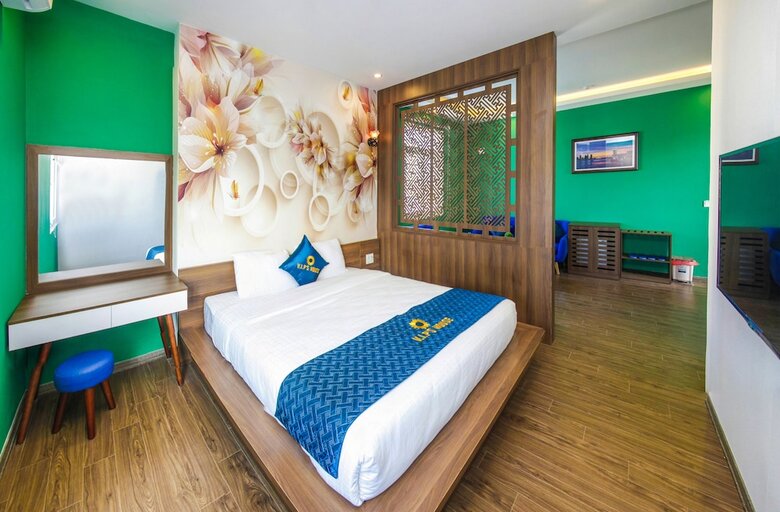 Hotel V.i.p's House  2
