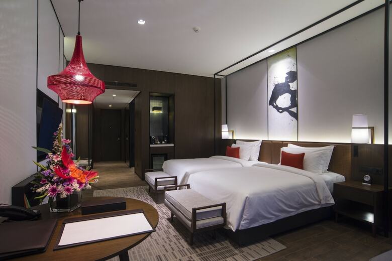 Wyndham Grand Yangon Hotel