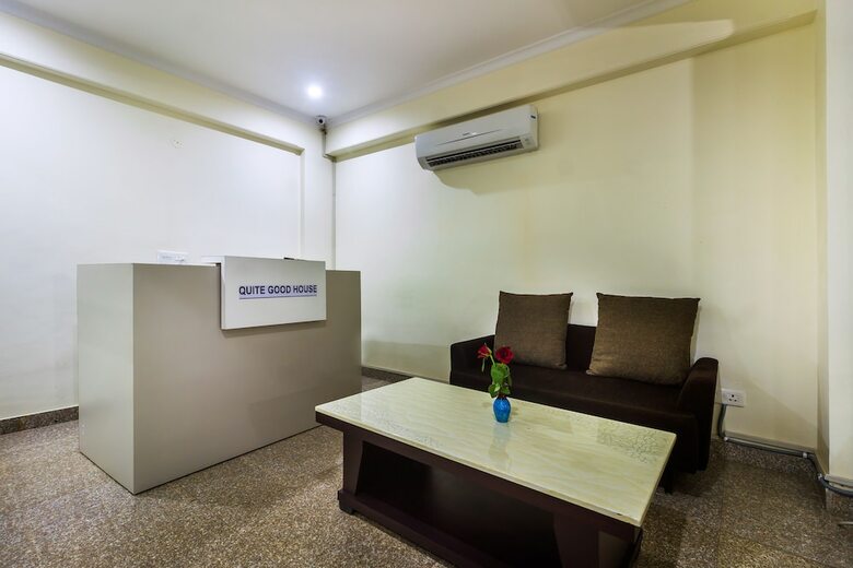 Quite Good House (Suite Hotel)