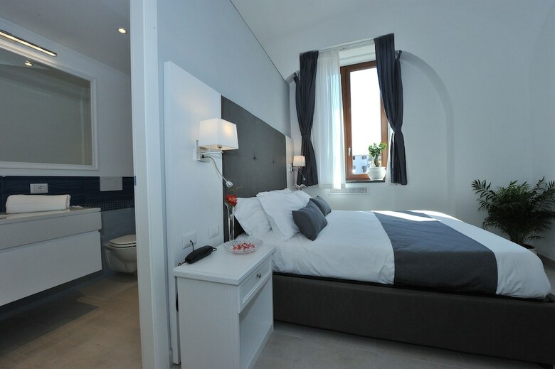 Hotel Sorrento Bay