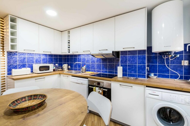 Apartamentos Paseo Del Sal�n