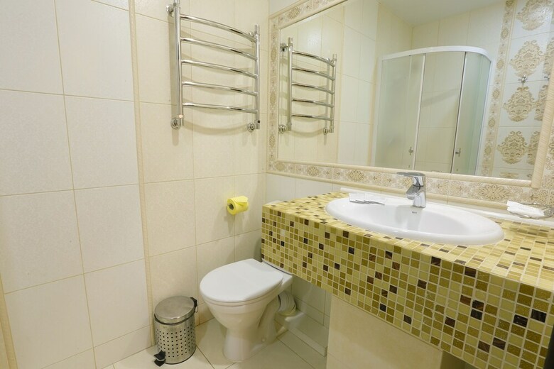 Golden House Hotel