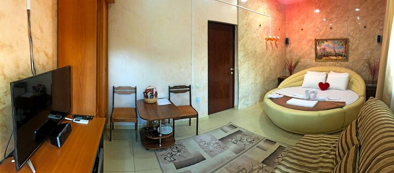 Golden House Hotel
