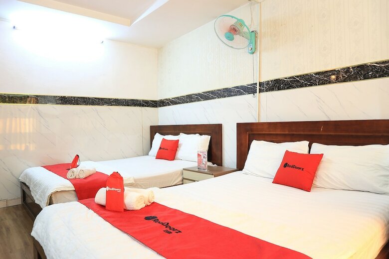 Hotel Reddoorz @ Cong Hoa Street