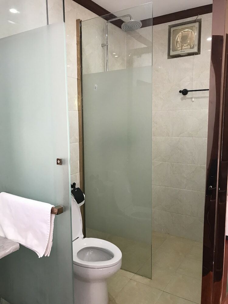 Wisdom Mystery Hotel