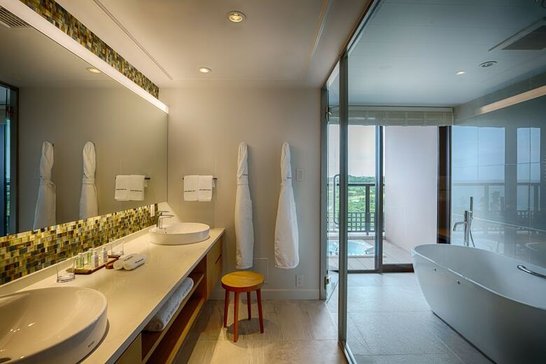 Hotel Shigira Mirage
