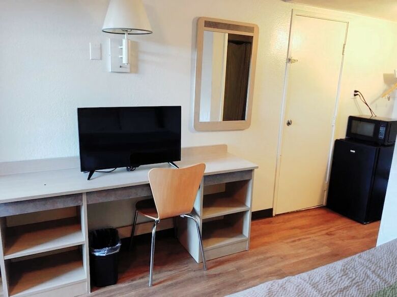 Motel Value Inn