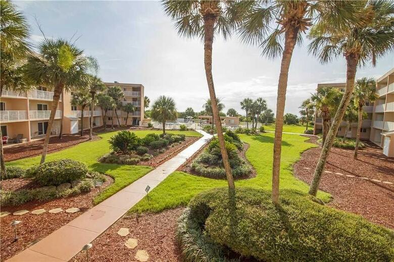 Beach & Tennis 201 - Three Bedroom Condo