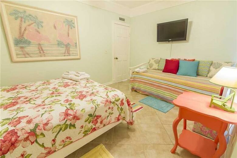 Island House B107 - Two Bedroom Condo