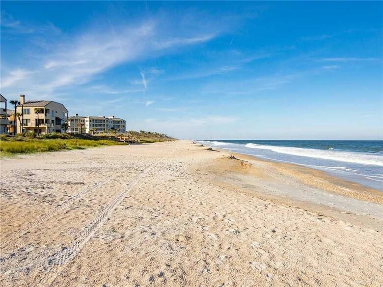 Spinnakers Reach 704 - Four Bedroom Condo