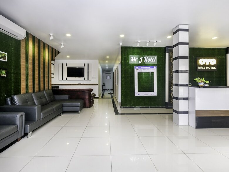 Oyo 718 Mr J Hotel Wakaf Che Yeh 1