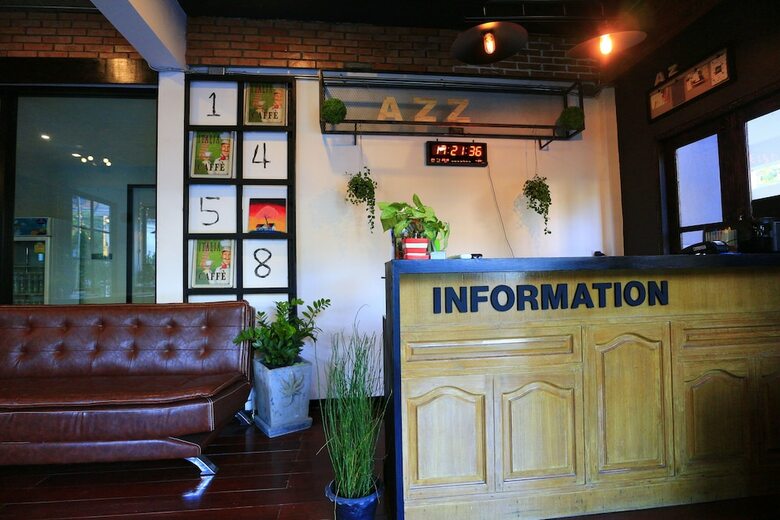 Azz Hotel