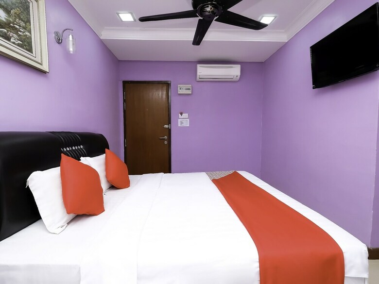 Oyo 714 Arina Hotel