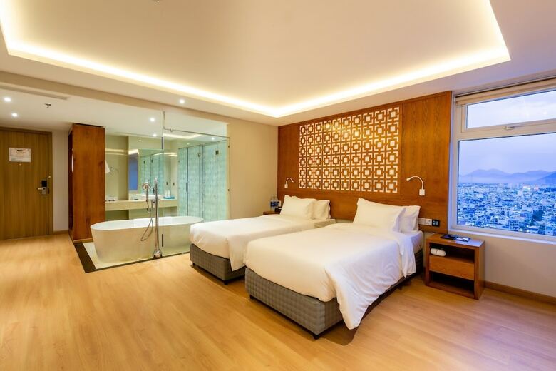Le's Cham Hotel