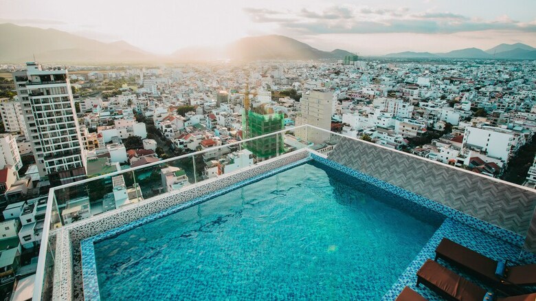 Le's Cham Hotel