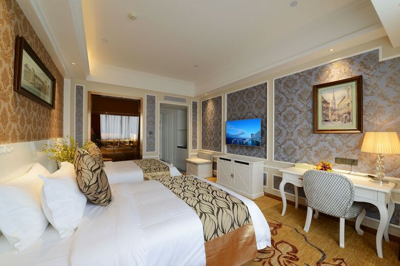 Hotel Ramada Encore Wyndham Nanning City Center