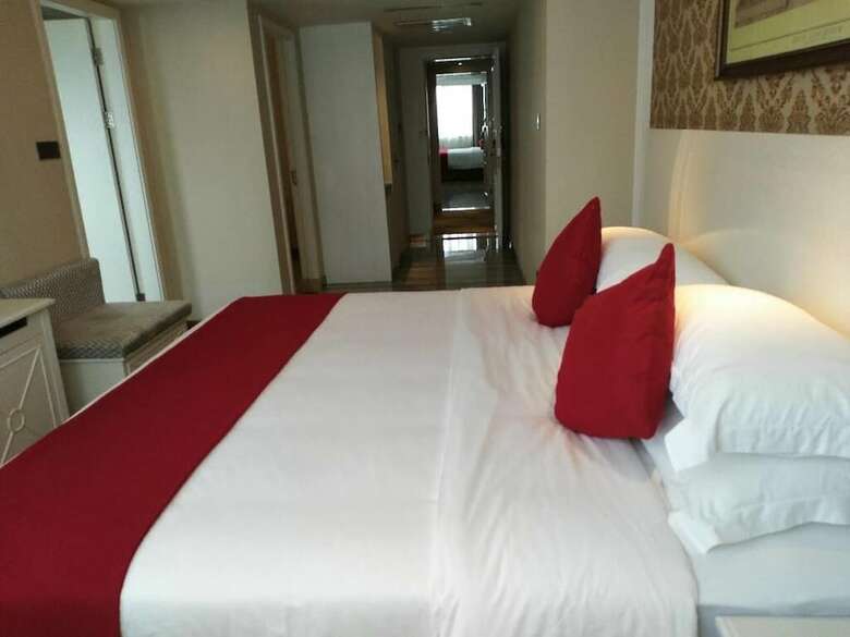 Hotel Ramada Encore Wyndham Nanning City Center
